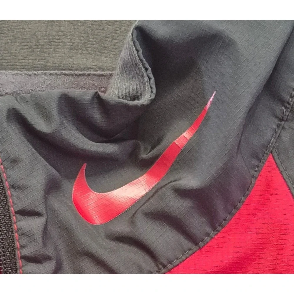 Ole Miss Rebels Nike red 1/4 zip sideline jacket short sleeves LG team logo HYDR